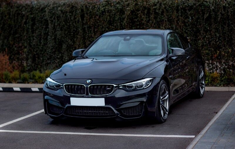 bmw-m4-2970890_1280